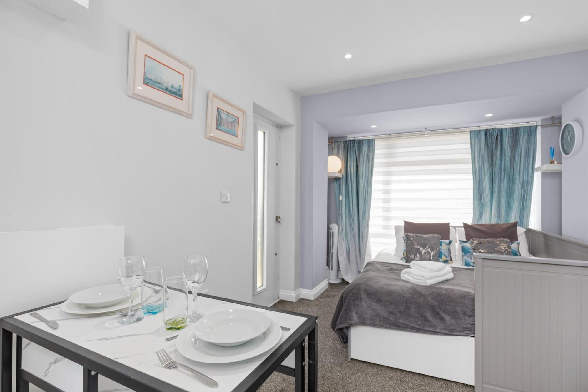 Rottingdean Boutique Studio Apartment By The Sea Brighton Exterior photo